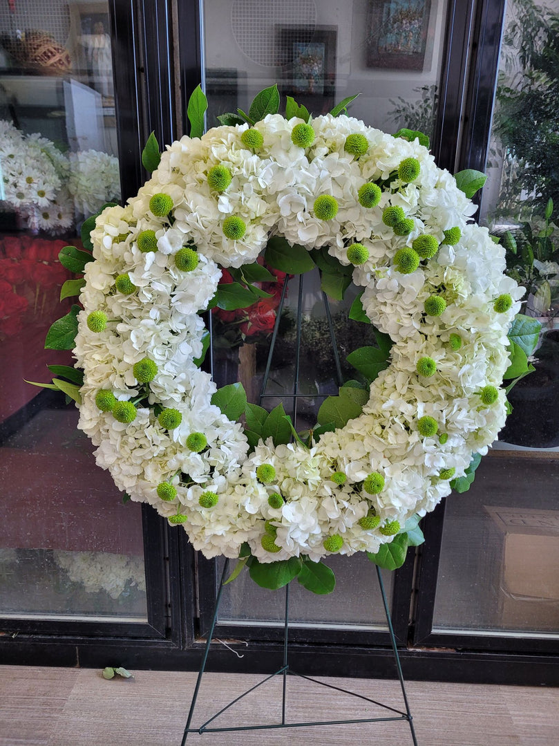 Wreath Fresh Flowers - 22" inches