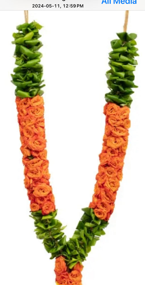 Orange Rose & Beetle Leaf Fresh Flower Garland / Mala - Price per ft