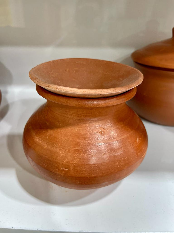 Clay Lota (6") with Lid