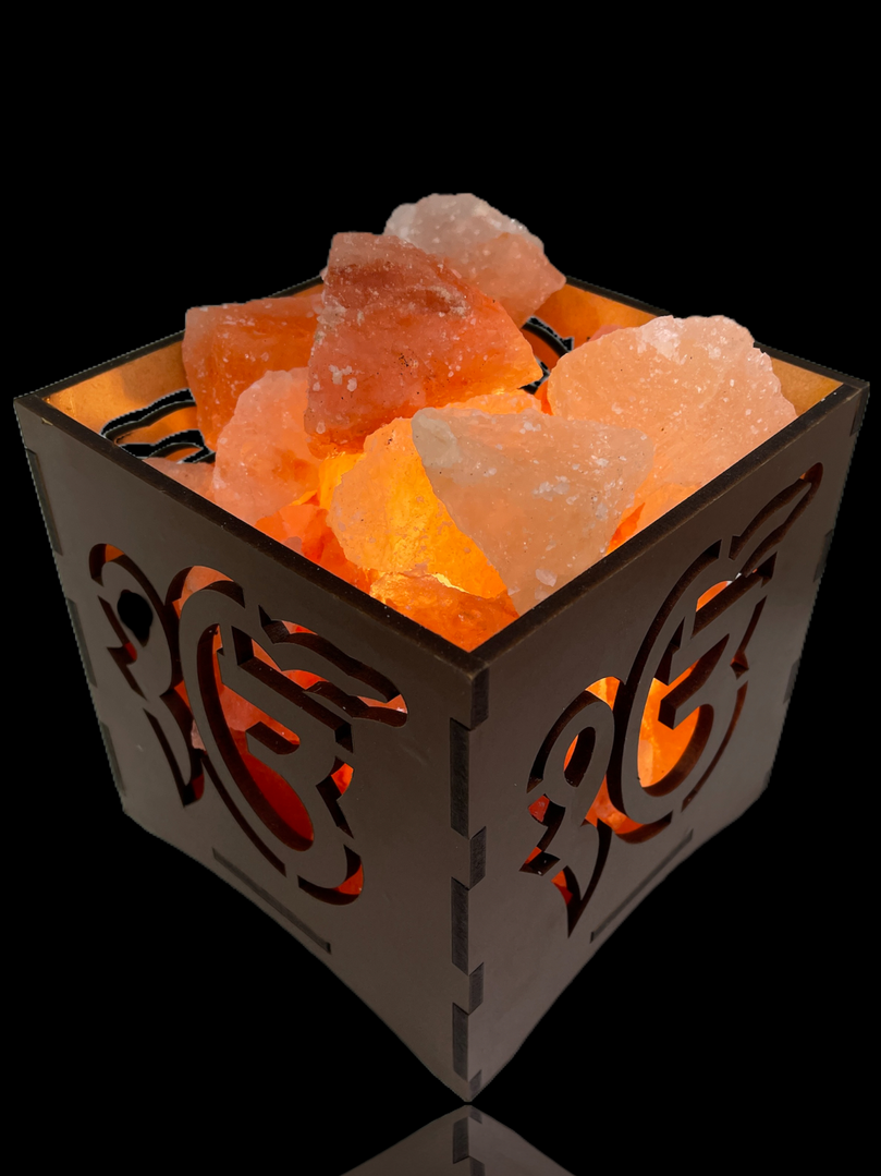 Sikh Punjabi Ik Onkar Natural Himalayan Pink Rock Salt Lamp | (6” x 6” x 6”) | Spiritual Gift for Special Ocassion, Christmas, and Birthdays | Boost Mood, Improve Sleep, Breathe Better | Ek Onkar Night Light | Handcrafted Wood Frame, 2.0kg Salt