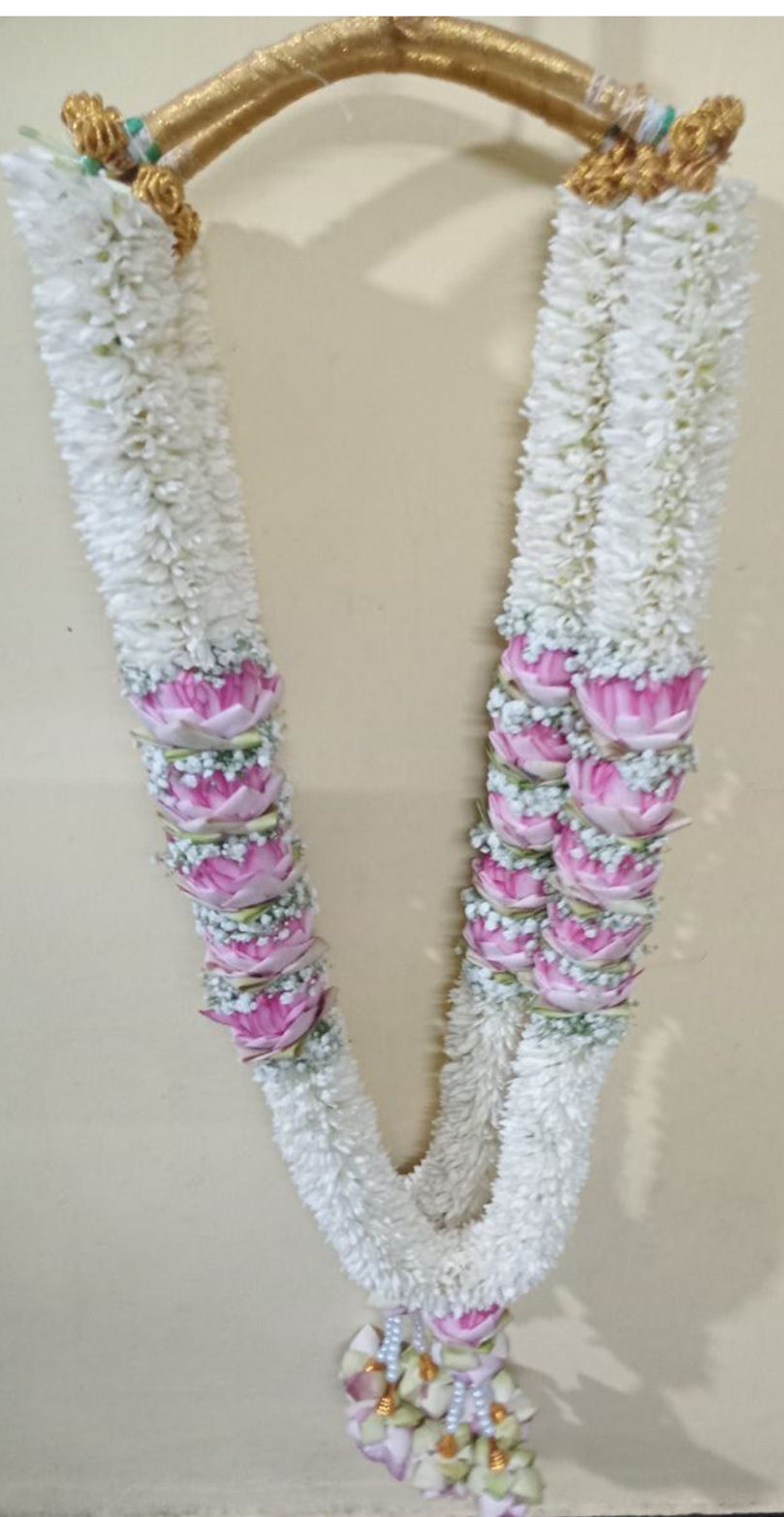 Lotus Fresh Flower Garland / Mala - Price per ft