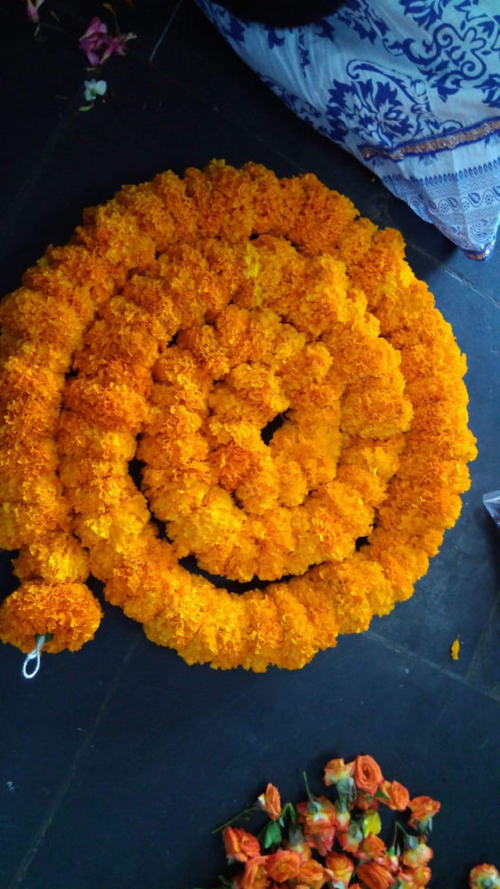 Orange Marigold Medium Fresh Flower String - Price per ft